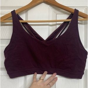 Atleta burgundy sport bra